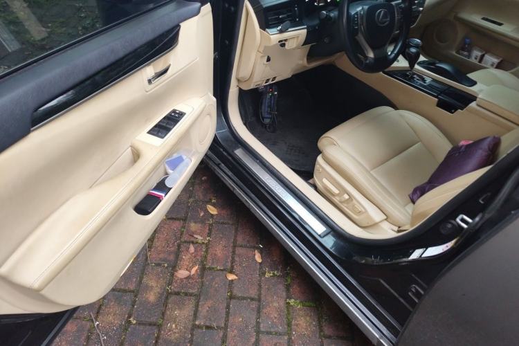Used Lexus ES 2013 250 Elite Edition Driver Seat