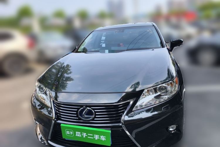 Used Lexus ES 2013 300h Elite Edition Front
