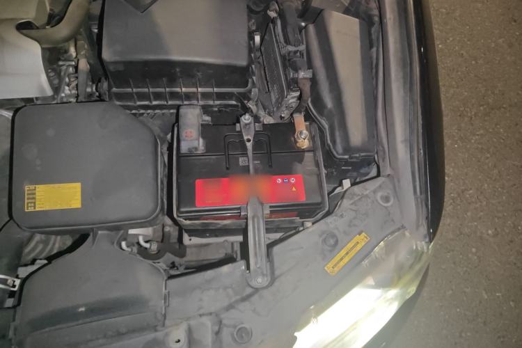 Used Lexus ES 2013 250 Mark Levinson Limited Edition Engine Bay Left