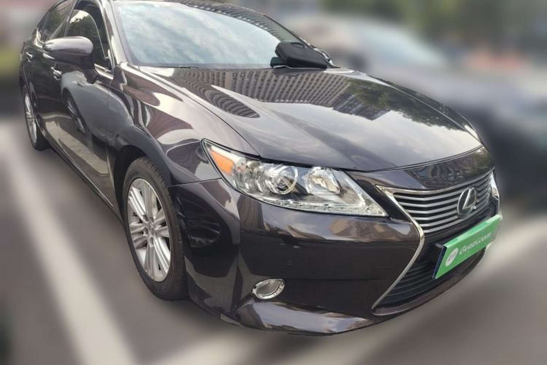 Used Lexus ES 2013 250 Elite Edition Front Right 45 Deg