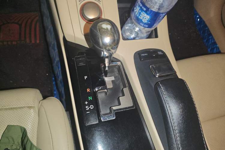 Used Lexus ES 2013 250 Mark Levinson Limited Edition Gear Lever