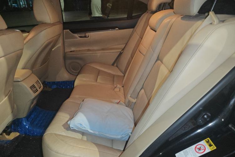 Used Lexus ES 2013 250 Mark Levinson Limited Edition Left Rear Seat