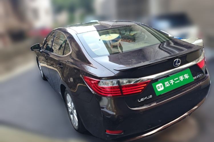 Used Lexus ES 2013 300h Elite Edition Rear Left 45 Deg