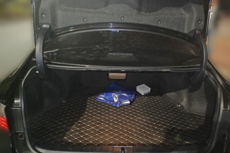 Used Lexus ES 2013 250 Mark Levinson Limited Edition Trunk