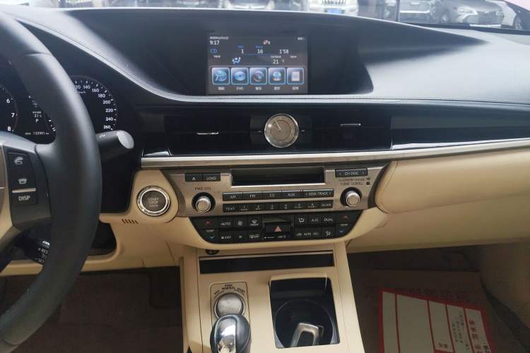 Used Lexus ES 2013 250 Elite Edition Audio And AC Panel