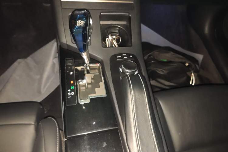 Used Lexus ES 2013 250 Elite Edition Gear Lever
