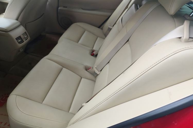 Used Lexus ES 2013 250 Elite Edition Interior 4