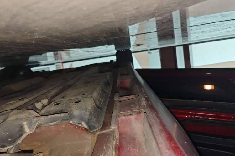 Used Lexus ES 2013 250 Elite Edition Left Side Sill