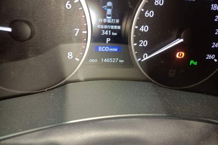 Used Lexus ES 2013 250 Elite Edition Odometer Close Up