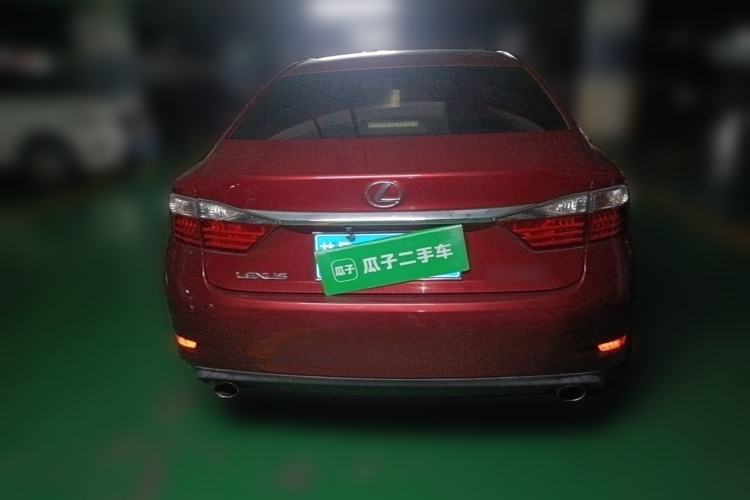 Used Lexus ES 2013 250 Elegant Edition Rear