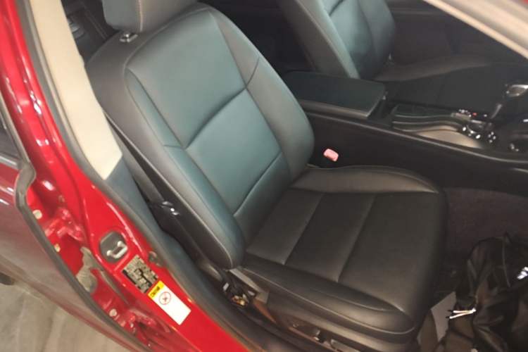 Used Lexus ES 2013 250 Elite Edition Right Front Seat