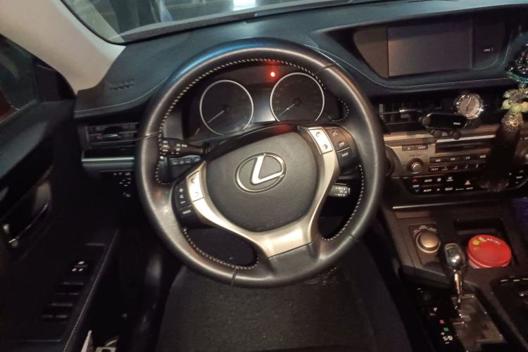 Used Lexus ES 2013 250 Elite Edition Steering Wheel