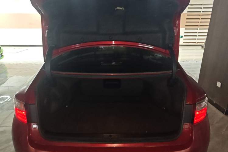 Used Lexus ES 2013 250 Elite Edition Trunk