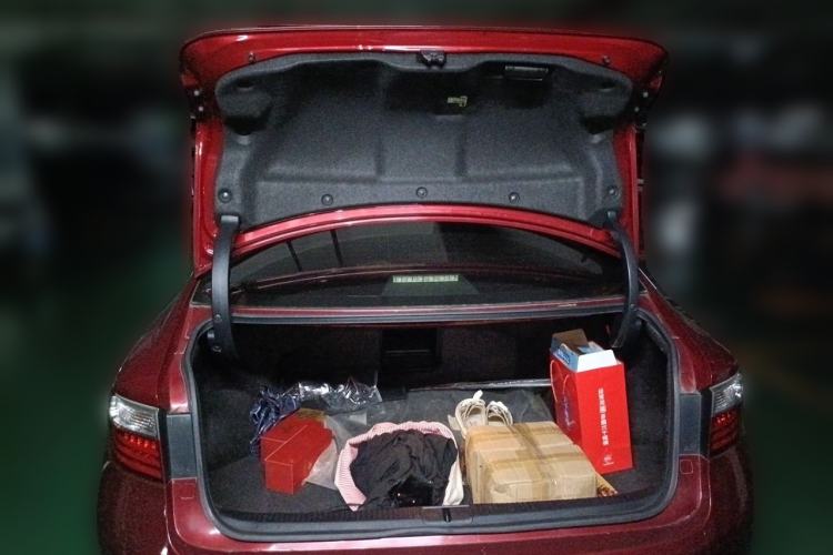 Used Lexus ES 2013 250 Elegant Edition Trunk