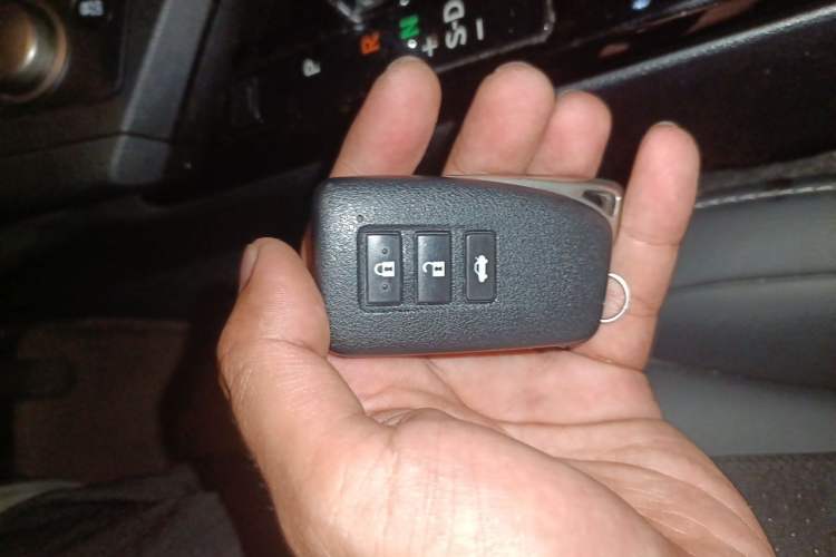 Used Lexus ES 2013 250 Elegant Edition Vehicle Key
