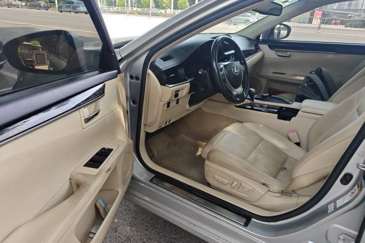Used Lexus ES 2013 250 Elite Edition Driver Seat