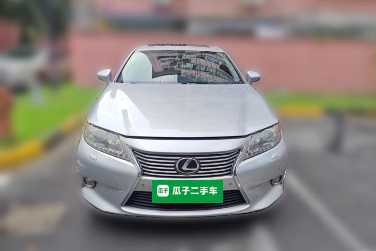 Used Lexus ES 2013 250 Elegant Edition Front