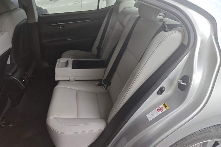 Used Lexus ES 2013 250 Elite Edition Left Rear Seat