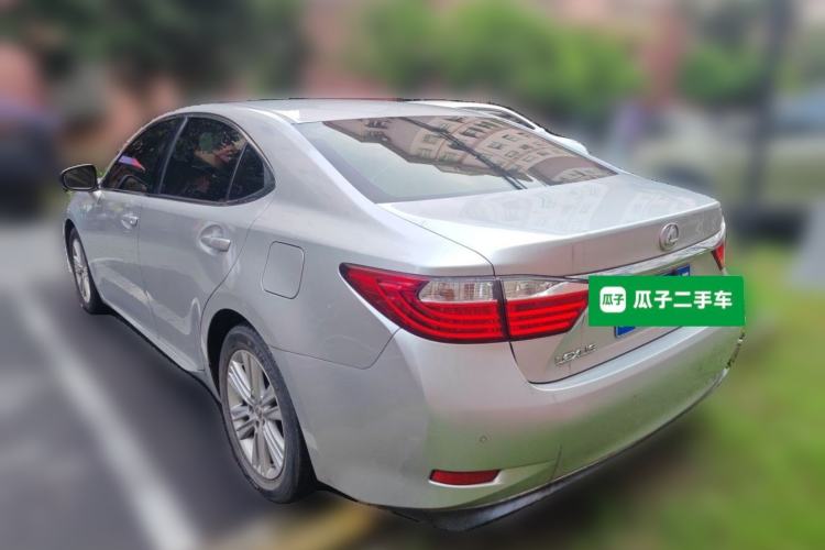 Used Lexus ES 2013 250 Elegant Edition Rear Left 45 Deg