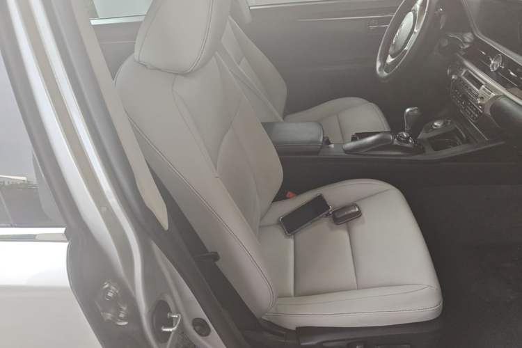 Used Lexus ES 2013 250 Elite Edition Right Front Seat