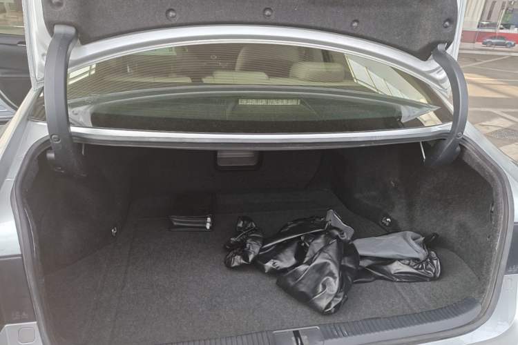 Used Lexus ES 2013 250 Elite Edition Trunk