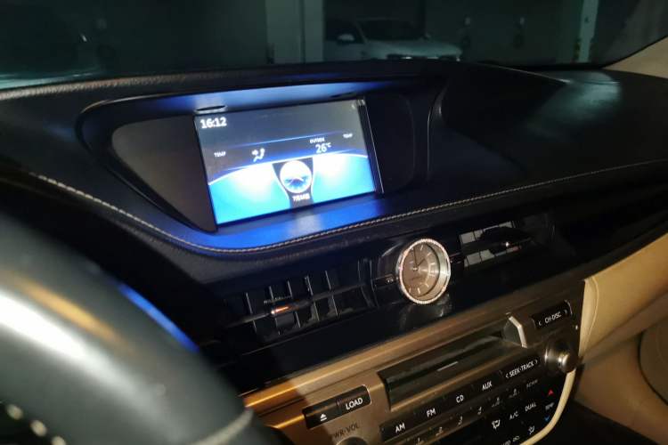 Used Lexus ES 2013 250 Elite Edition Audio And AC Panel