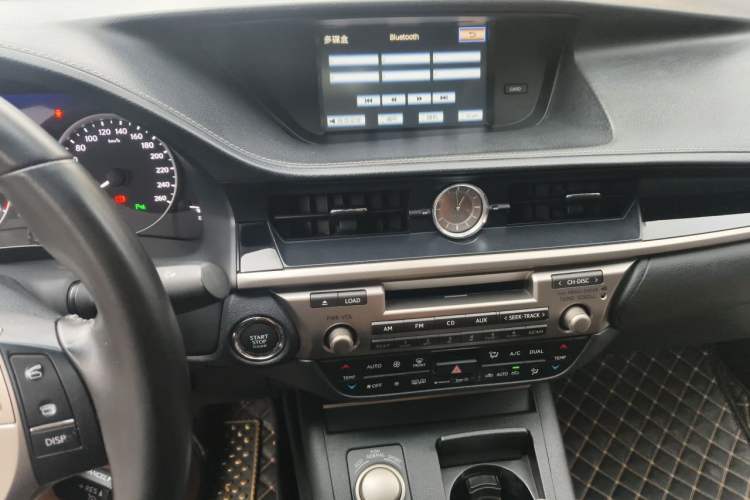 Used Lexus ES 2013 250 Elite Edition Audio And AC Panel