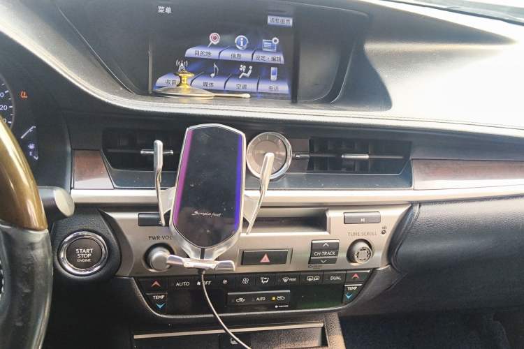 Used Lexus ES 2013 250 Elegant Edition Audio And AC Panel