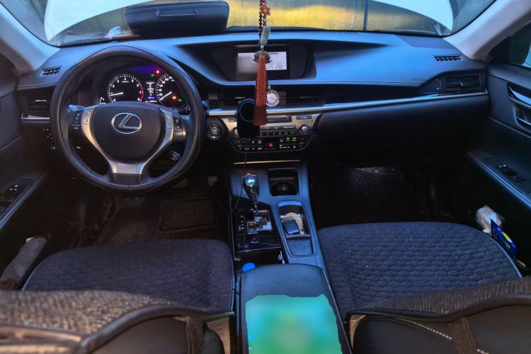 Used Lexus ES 2013 250 Elite Edition Center Console