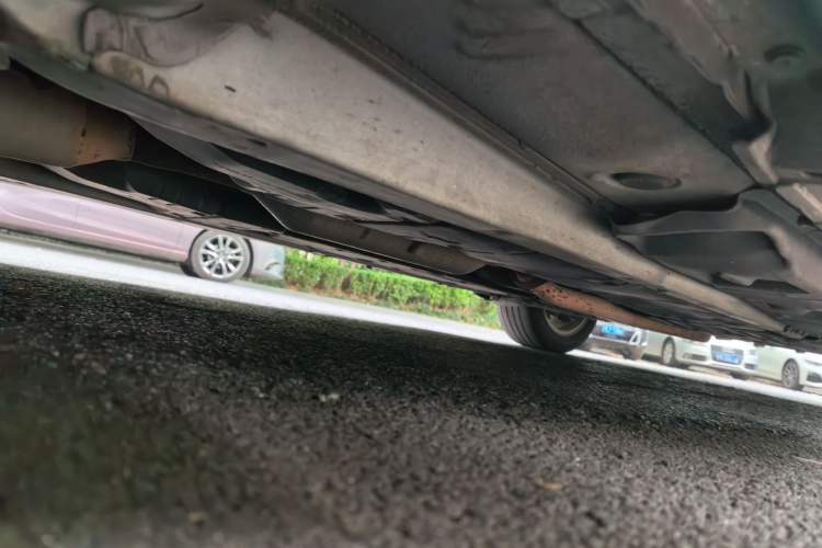 Used Lexus ES 2013 300h Elite Edition Chassis Front Left