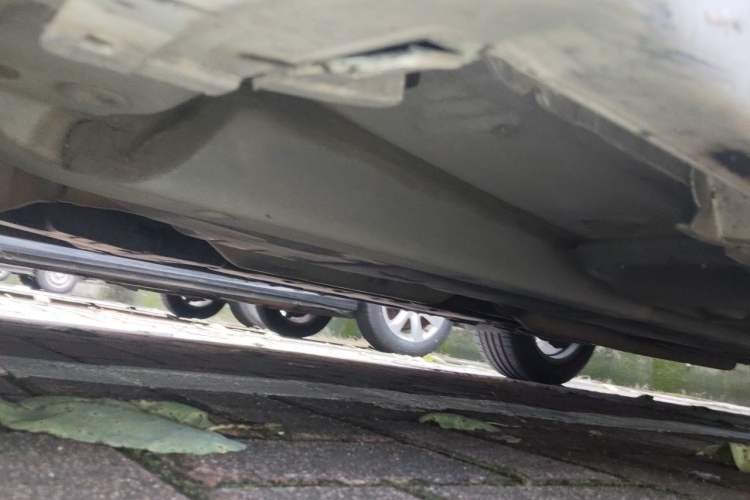 Used Lexus ES 2013 300h Elite Edition Chassis Front Left