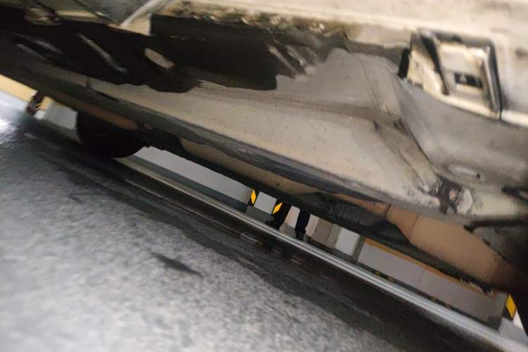 Used Lexus ES 2013 300h Elite Edition Chassis Front Right