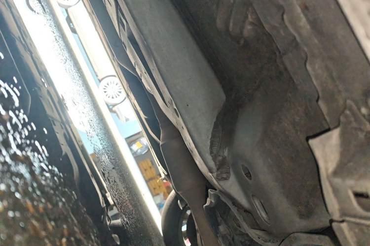 Used Lexus ES 2013 300h Elite Edition Chassis Front Right