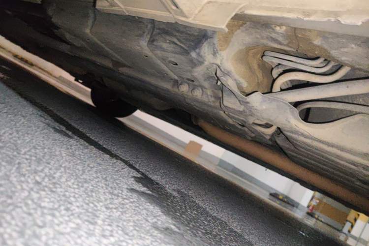 Used Lexus ES 2013 300h Elite Edition Chassis Rear Left