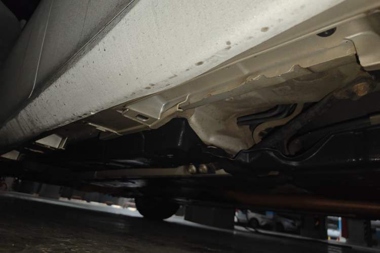 Used Lexus ES 2013 300h Elite Edition Chassis Rear Left