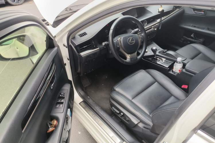 Used Lexus ES 2013 250 Elite Edition Driver Seat