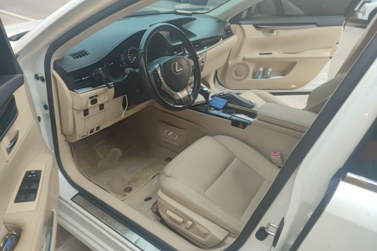 Used Lexus ES 2013 250 Elite Edition Driver Seat