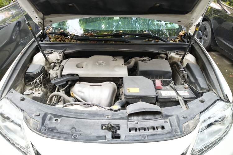 Used Lexus ES 2013 250 Elegant Edition Engine Bay