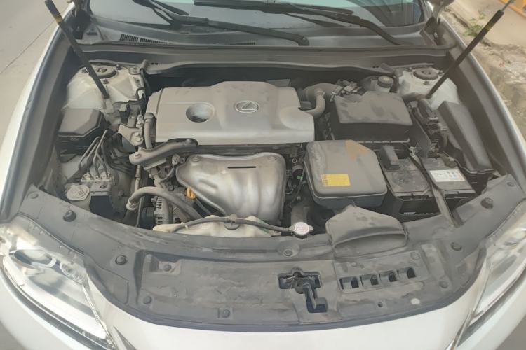 Used Lexus ES 2013 250 Elite Edition Engine Bay