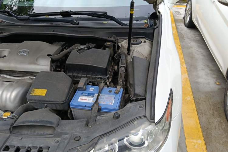 Used Lexus ES 2013 250 Elite Edition Engine Bay Left