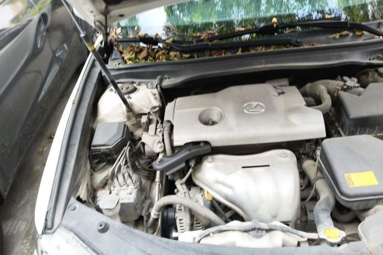 Used Lexus ES 2013 250 Elegant Edition Engine Bay Right