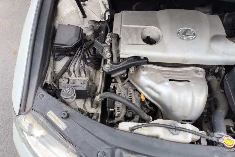 Used Lexus ES 2013 250 Elite Edition Engine Bay Right