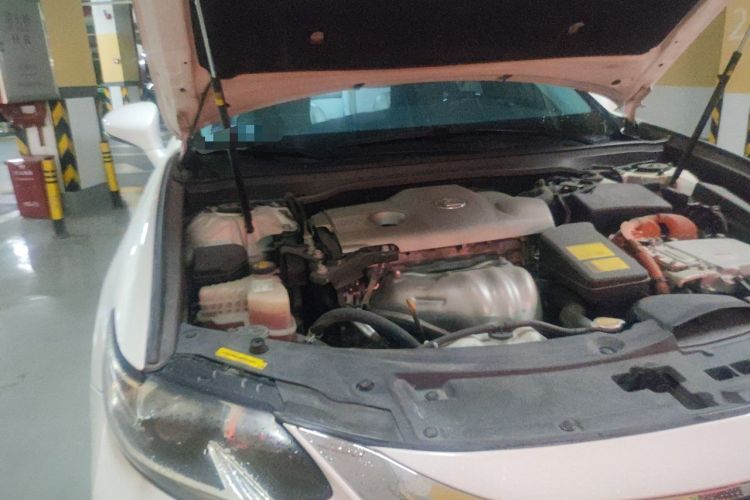 Used Lexus ES 2013 300h Elite Edition Engine Bay Right