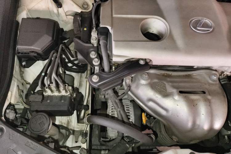 Used Lexus ES 2013 250 Elite Edition Engine Bay Right