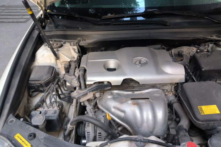 Used Lexus ES 2013 250 Elegant Edition Engine Bay Right