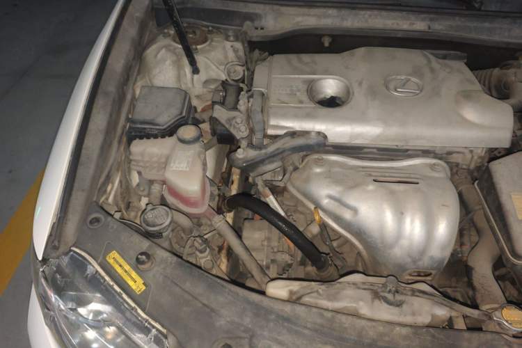 Used Lexus ES 2013 300h Elite Edition Engine Bay Right