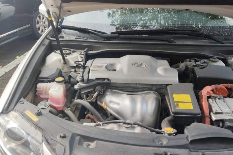Used Lexus ES 2013 300h Elite Edition Engine Bay Right