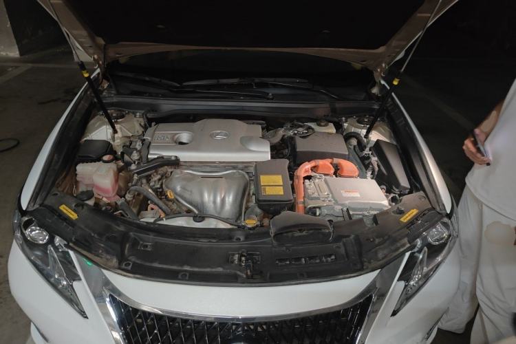Used Lexus ES 2013 300h Elite Edition Engine Bay