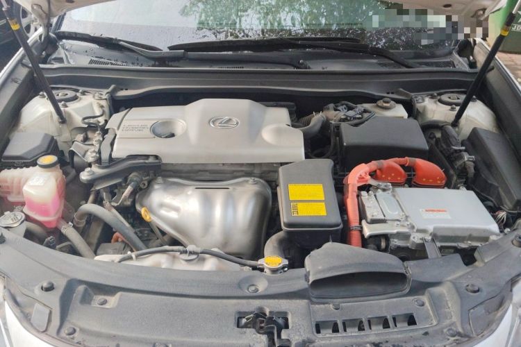 Used Lexus ES 2013 300h Elite Edition Engine Bay