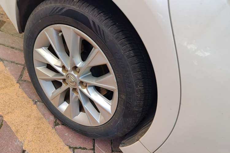 Used Lexus ES 2013 300h Elite Edition Exterior 5